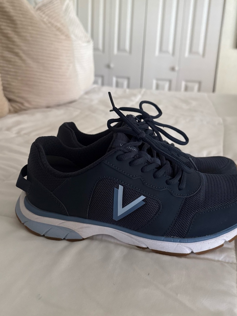 Women’s Vionic Navy Athletic Sneakers with Light Blue Accent